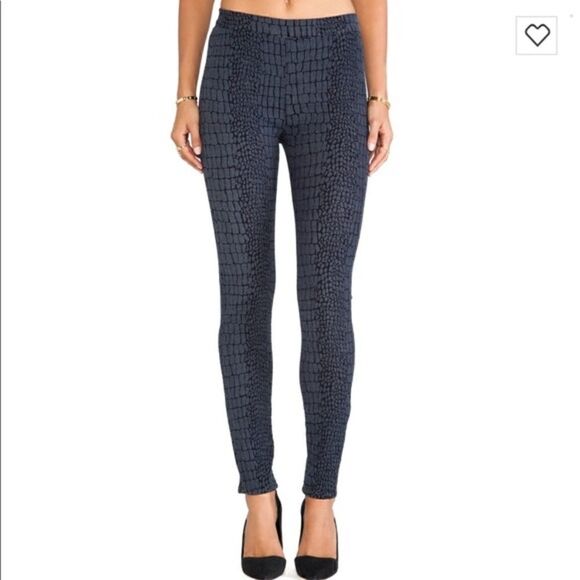 Hudson Evelyn Super High waist animal reptile print black gray back zip size 29 - Picture 2 of 10